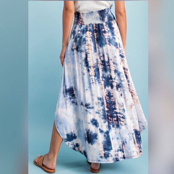 🥏 BLU WAVE MAXI SKIRT - Picture 3 of 4